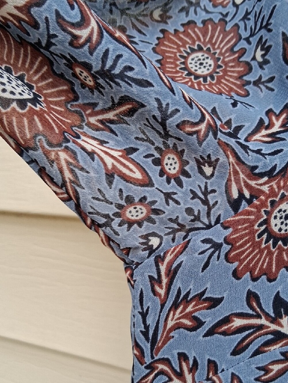 CAbi Blue and Brown Floral Tunic Top - Picture 6 of 16